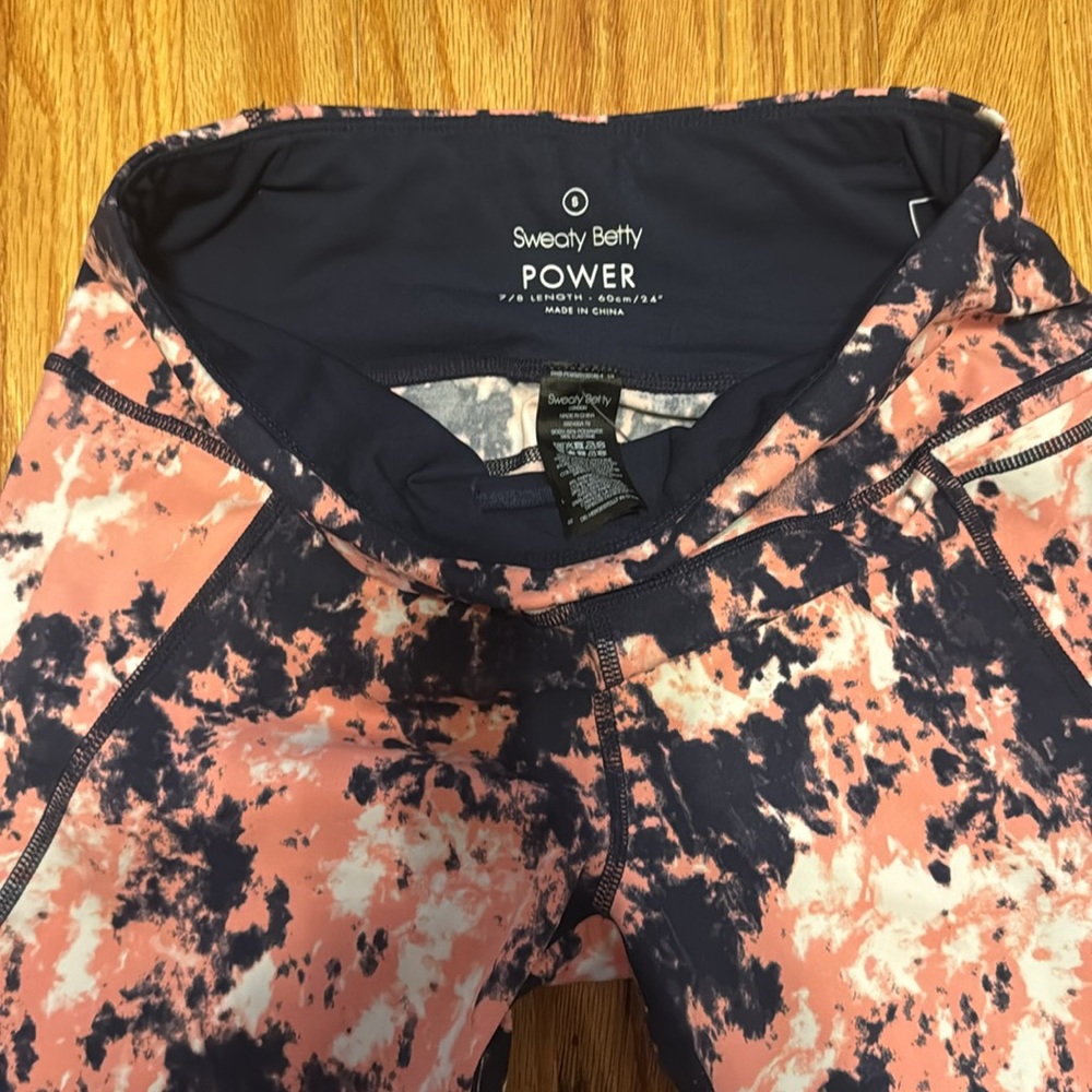 Sweaty Betty Power 7/8 Workout Leggings in Pink Abstract Tie Dye Print - Picture 4 of 7
